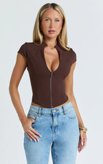 Duncan Top - Cap Sleeve Slit Neck Zip Front Top in Chocolate