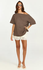 Ruby Top - shirt in Chocolate
