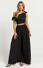 Ivy Top - Linen Off Shoulder Tie Top in Black