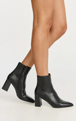 Verali - Maxine Boots - In Black